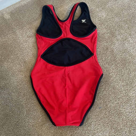 TYR swimmers swim suit racer back reversible red/ black One piece full swimsuit - Picture 8 of 9